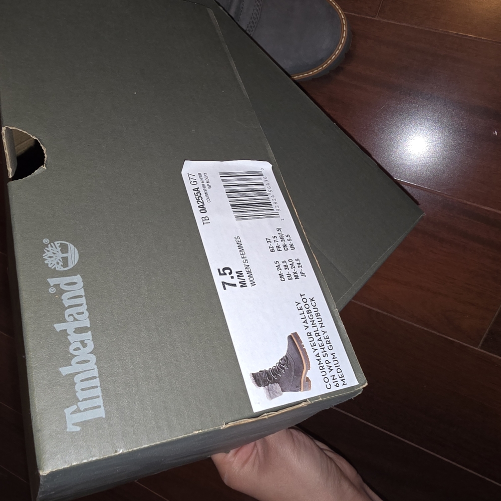 Timberland Women's Gray Winter Boots - Picture 6 of 6
